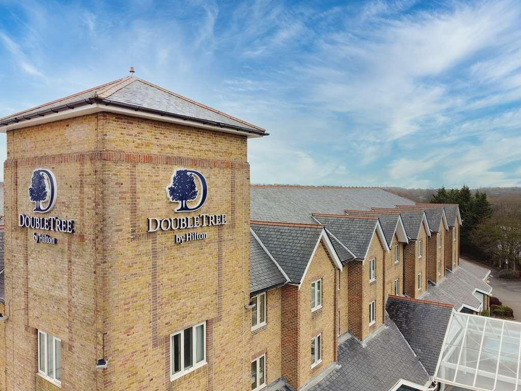 Doubletree By Hilton London Elstree Hotell Borehamwood Exteriör bild