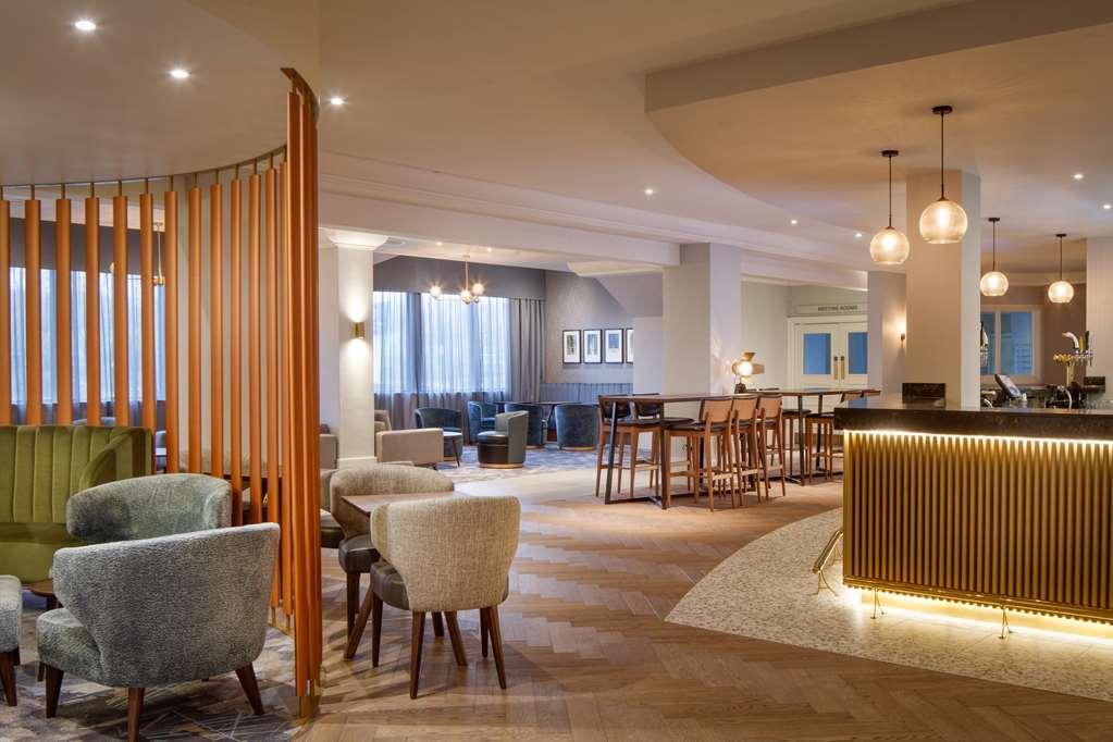 Doubletree By Hilton London Elstree Hotell Borehamwood Restaurang bild